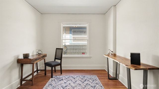 7220 4th Avenue NW, Seattle, WA 98117