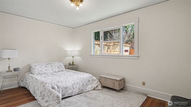 7220 4th Avenue NW, Seattle, WA 98117