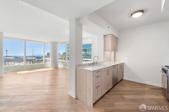 401 Harrison Street 8G, San Francisco, CA 94105