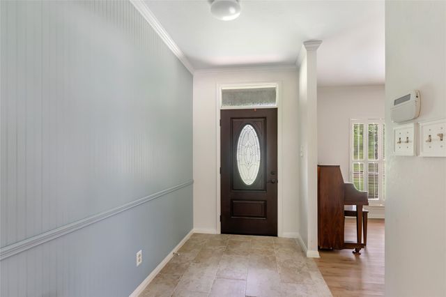 30 Little John Lane, Dayton, TX 77535