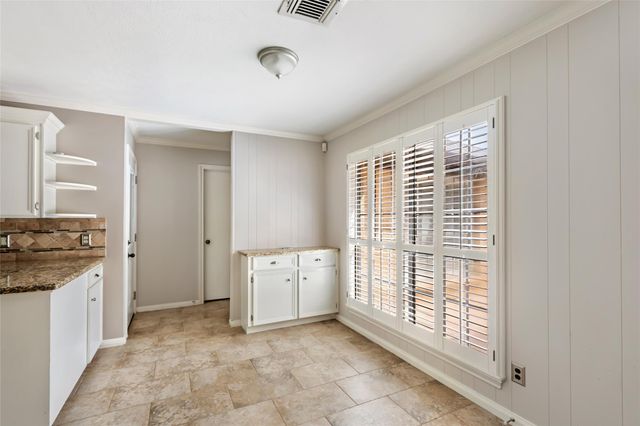 30 Little John Lane, Dayton, TX 77535