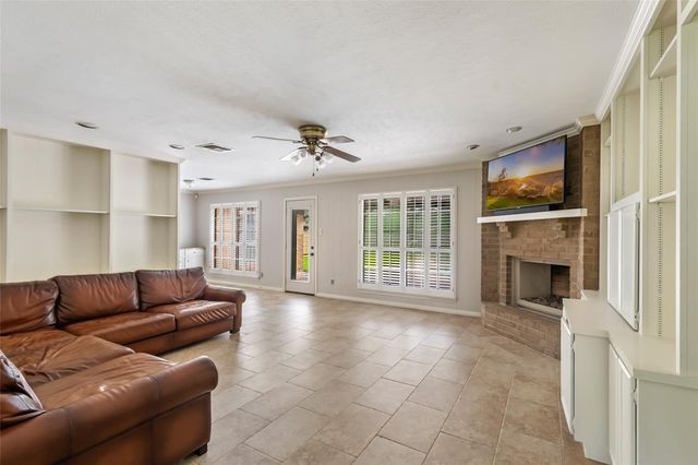 30 Little John Lane, Dayton, TX 77535