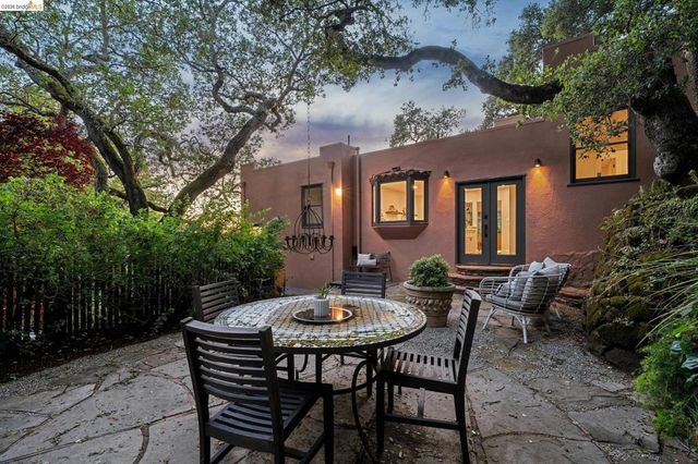 5617 Moraga, Oakland, CA 94611