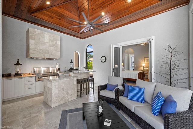 5031 Groveland TER, Naples, FL 34119