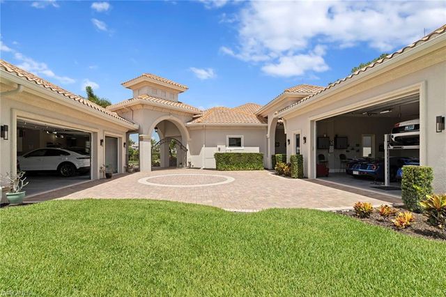 5031 Groveland TER, Naples, FL 34119