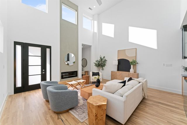 2313 S Vernon Avenue, Dallas, TX 75224