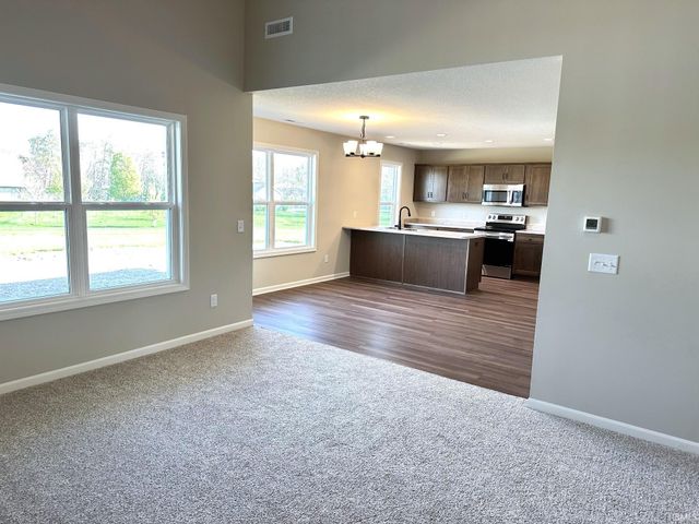 6327 Hunter Wood Drive, Fort Wayne, IN 46835