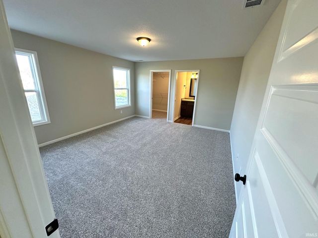6327 Hunter Wood Drive, Fort Wayne, IN 46835