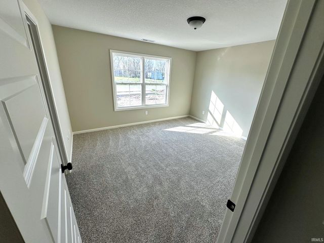 6327 Hunter Wood Drive, Fort Wayne, IN 46835