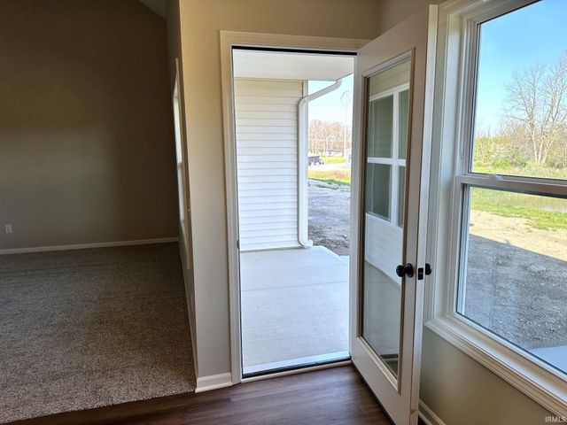 6327 Hunter Wood Drive, Fort Wayne, IN 46835