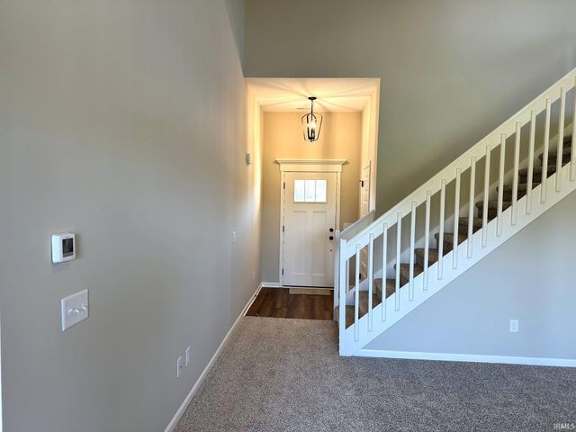 6327 Hunter Wood Drive, Fort Wayne, IN 46835
