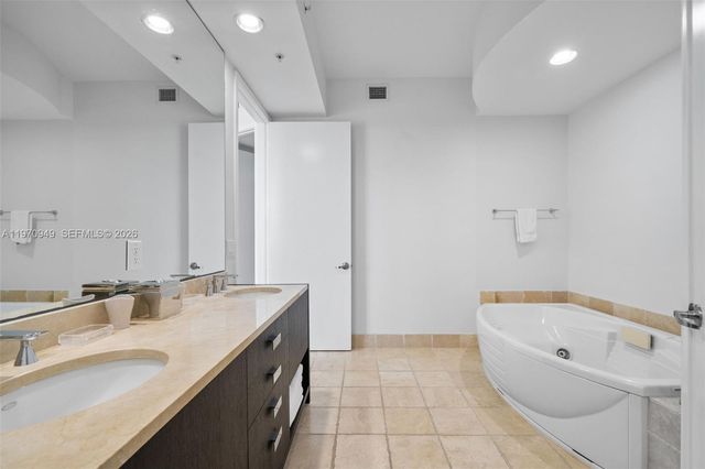 18201 Collins Ave 4709, Sunny Isles Beach, FL 33160