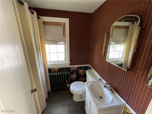 1867 Coronado Avenue, Youngstown, OH 44504