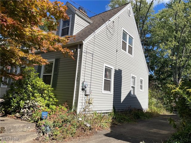 1867 Coronado Avenue, Youngstown, OH 44504