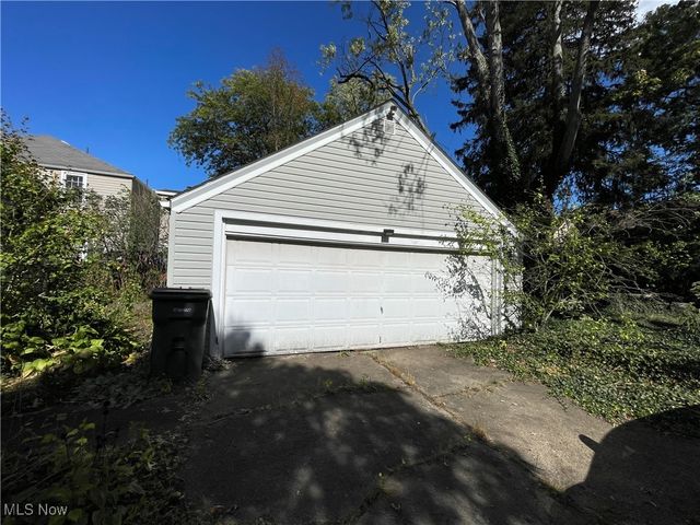 1867 Coronado Avenue, Youngstown, OH 44504