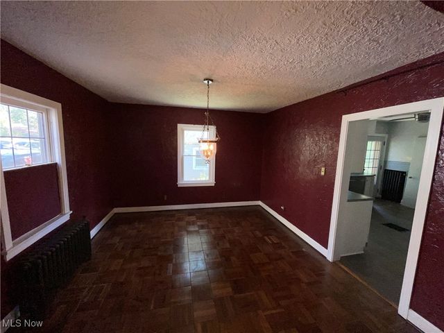 1867 Coronado Avenue, Youngstown, OH 44504