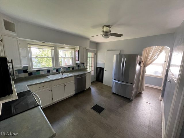 1867 Coronado Avenue, Youngstown, OH 44504