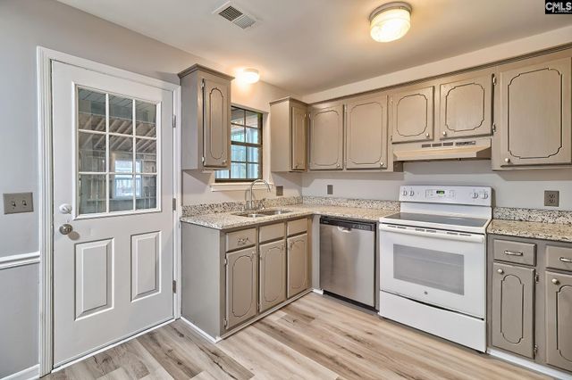 4 Bradley Court A, Cayce, SC 29033