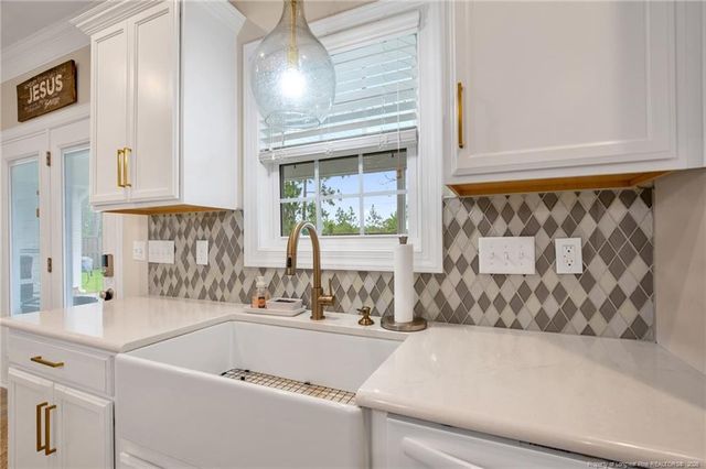 2945 Cragburn Place, Fayetteville, NC 28306