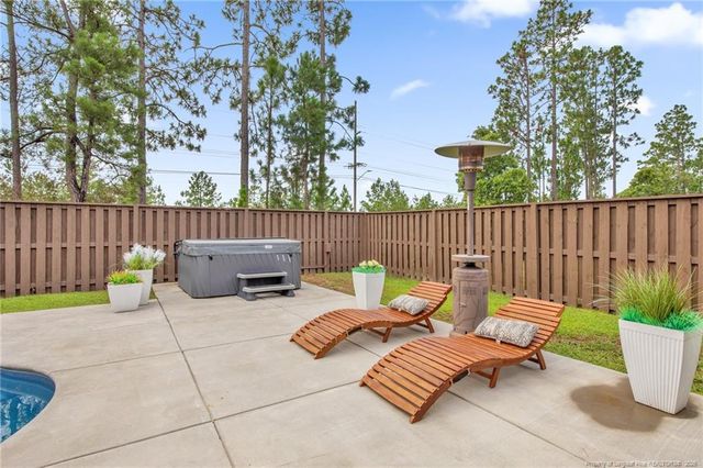 2945 Cragburn Place, Fayetteville, NC 28306