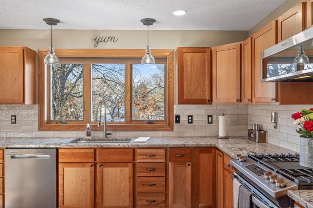 2822 286th Lane NW, Isanti, MN 55040