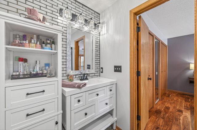 2822 286th Lane NW, Isanti, MN 55040