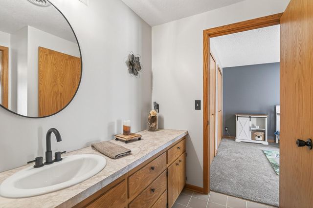 2822 286th Lane NW, Isanti, MN 55040