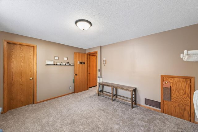 2822 286th Lane NW, Isanti, MN 55040