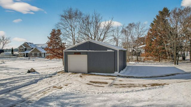 2822 286th Lane NW, Isanti, MN 55040
