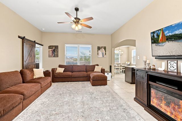 5017 Beaver Creek Avenue, Denton, TX 76207