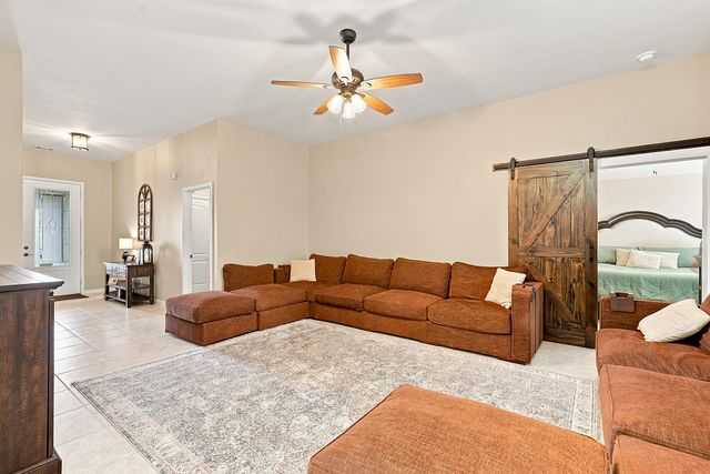 5017 Beaver Creek Avenue, Denton, TX 76207