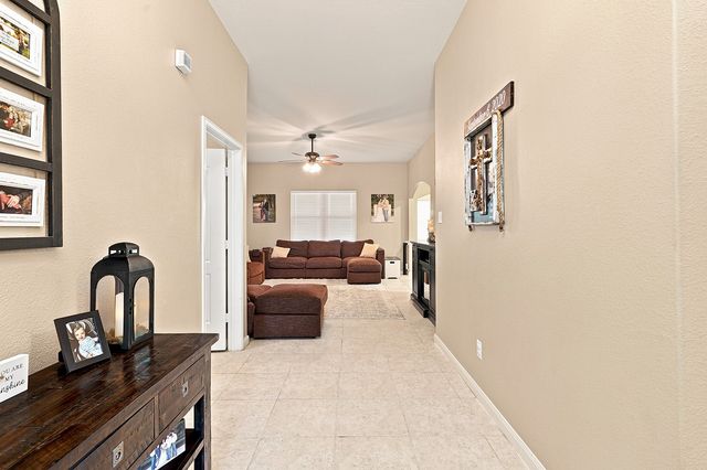 5017 Beaver Creek Avenue, Denton, TX 76207