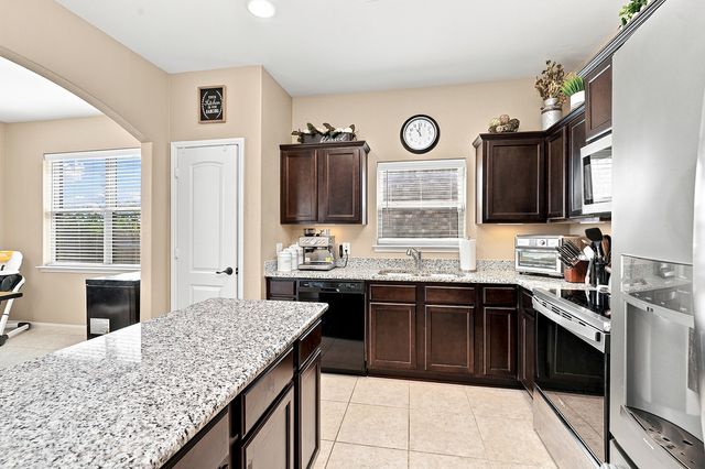 5017 Beaver Creek Avenue, Denton, TX 76207