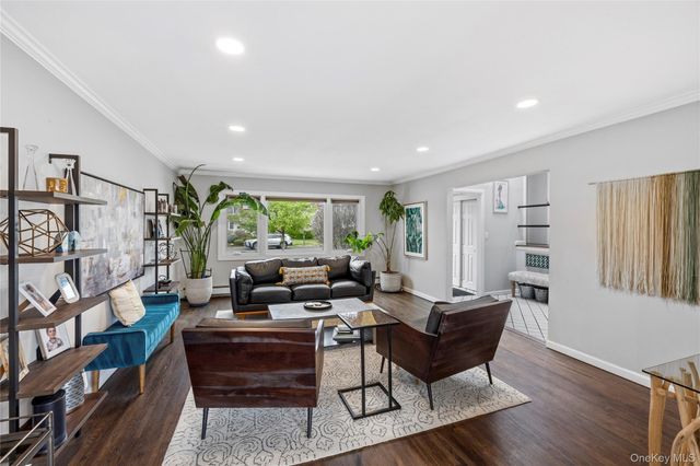 1970 Brook Park Drive, Merrick, NY 11566