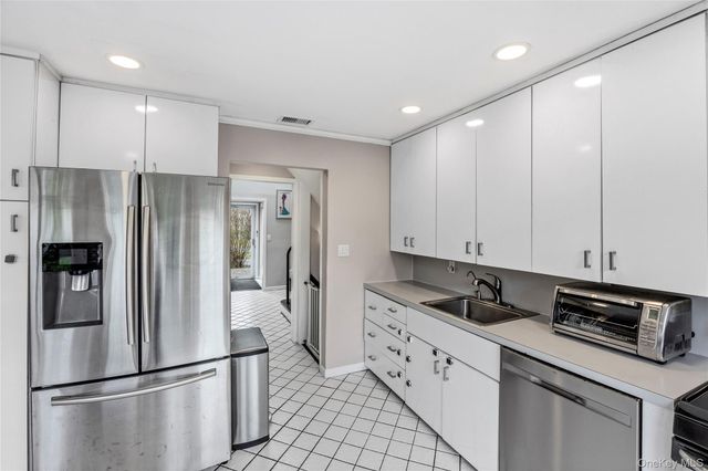 1970 Brook Park Drive, Merrick, NY 11566