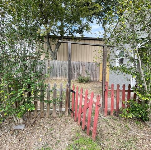 907 Bina Street A, Bryan, TX 77803