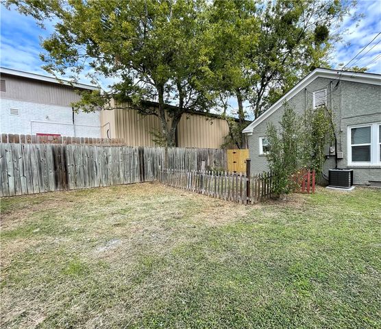 907 Bina Street A, Bryan, TX 77803