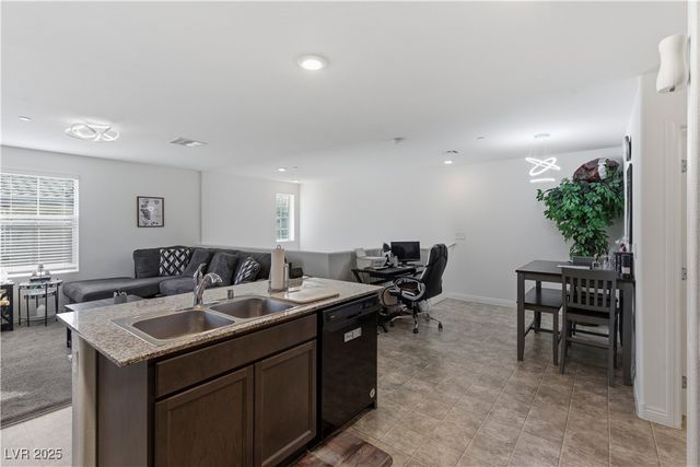 4648 Woolcomber Street, Las Vegas, NV 89115