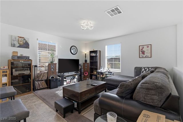 4648 Woolcomber Street, Las Vegas, NV 89115