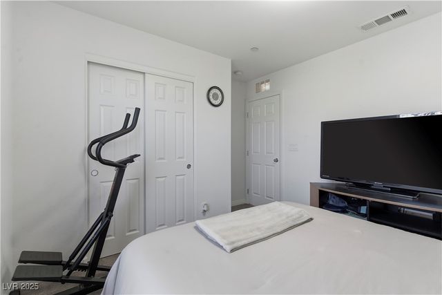 4648 Woolcomber Street, Las Vegas, NV 89115