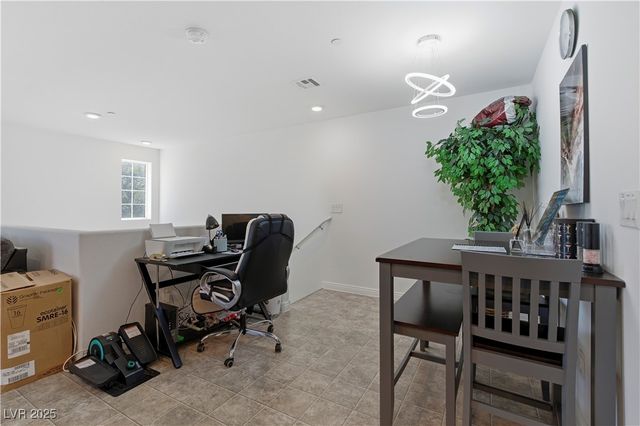 4648 Woolcomber Street, Las Vegas, NV 89115