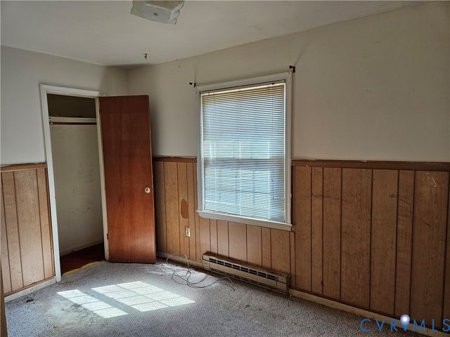 12393 Paige Rd, Woodford, VA 22580