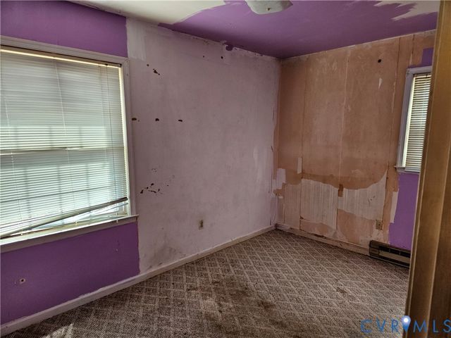 12393 Paige Rd, Woodford, VA 22580