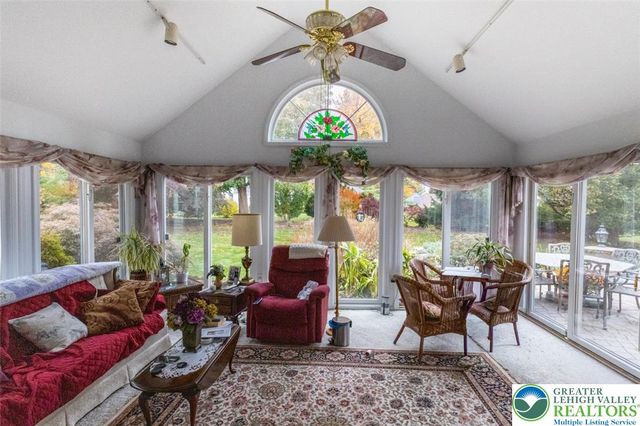 2626 Bayberry Circle, Lower Macungie Twp, PA 18049
