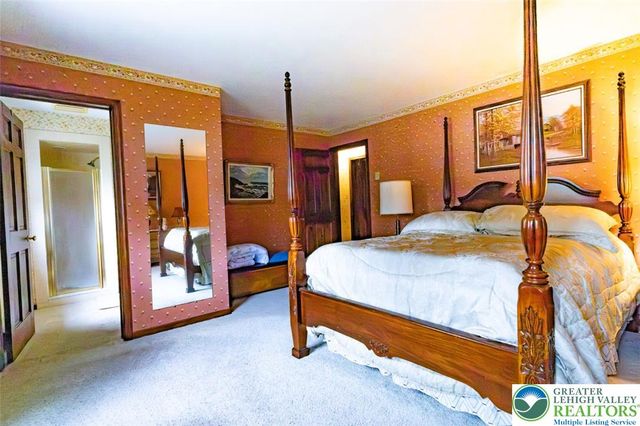 2626 Bayberry Circle, Lower Macungie Twp, PA 18049