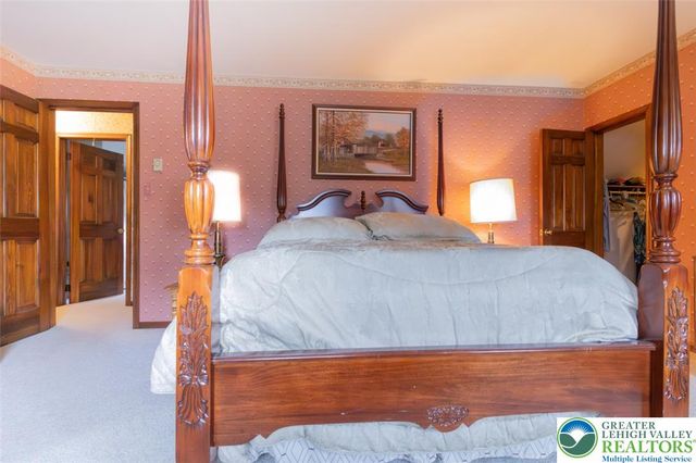 2626 Bayberry Circle, Lower Macungie Twp, PA 18049