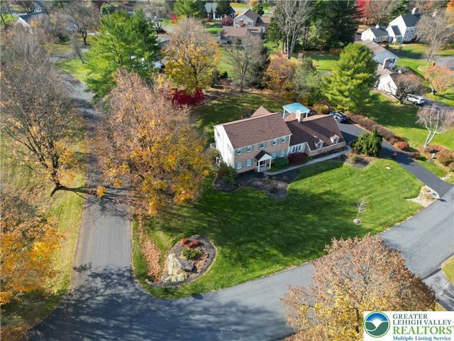 2626 Bayberry Circle, Lower Macungie Twp, PA 18049