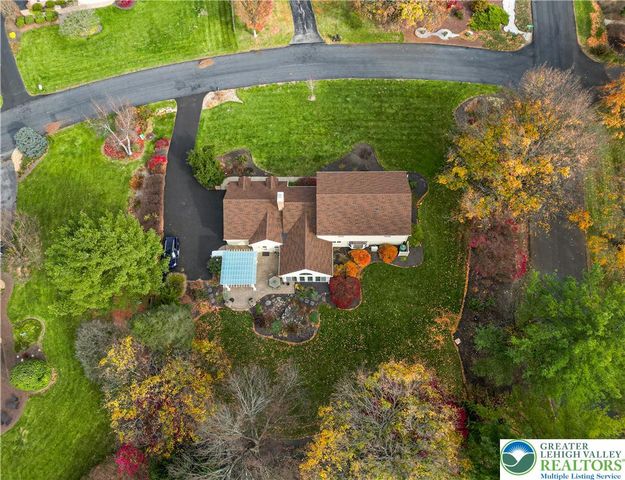 2626 Bayberry Circle, Lower Macungie Twp, PA 18049