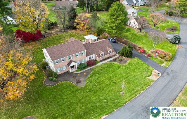 2626 Bayberry Circle, Lower Macungie Twp, PA 18049
