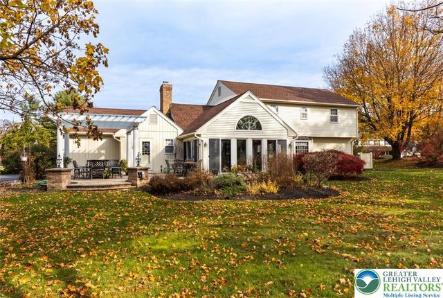2626 Bayberry Circle, Lower Macungie Twp, PA 18049